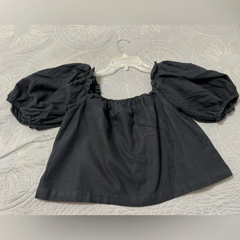 Abercrombie & Fitch Off-Shoulder Black Blouse